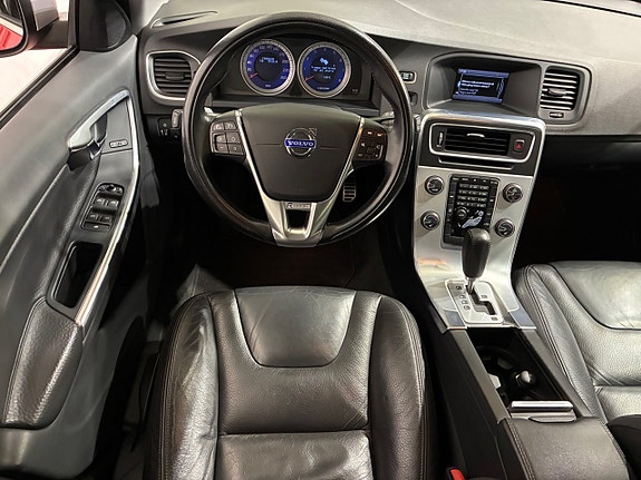 Volvo V60 9 of 15