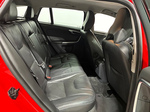 Volvo V60 14 of 15