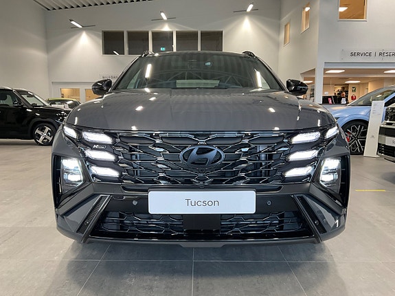 Hyundai Tucson 2 of 24