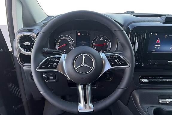 Mercedes-Benz Vito 119 7 of 13