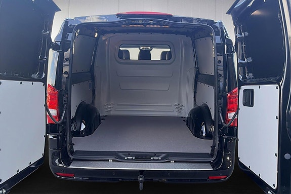 Mercedes-Benz Vito 119 12 of 13