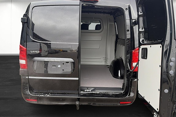 Mercedes-Benz Vito 119 13 of 14