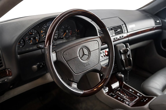 Mercedes-Benz CL600 13 of 28