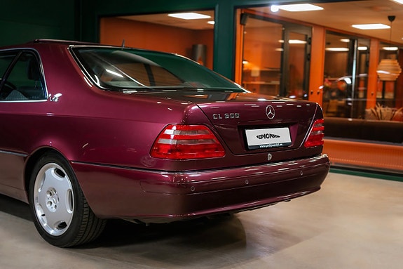 Mercedes-Benz CL600 4 of 5