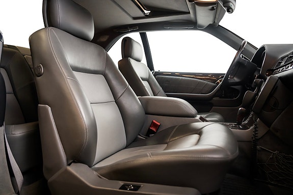 Mercedes-Benz CL600 25 of 28