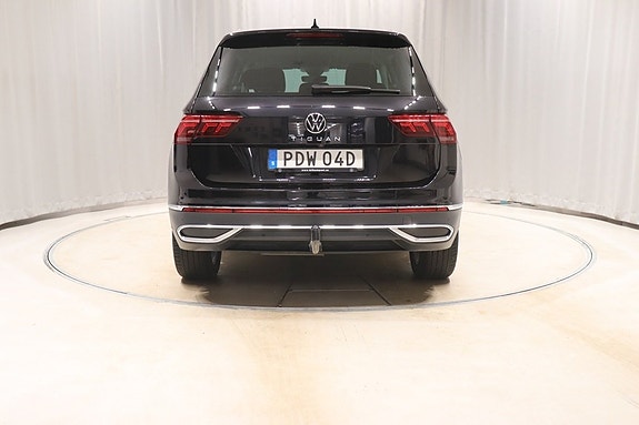 Volkswagen Tiguan 5 of 5