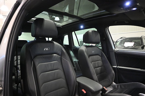 Volkswagen Tiguan 12 of 25