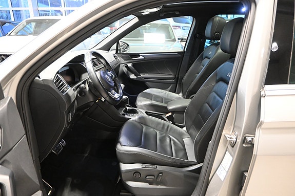 Volkswagen Tiguan 8 of 25