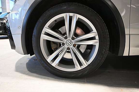 Volkswagen Tiguan 6 of 25
