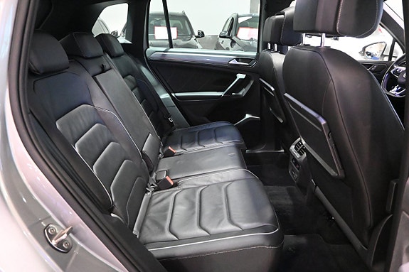 Volkswagen Tiguan 14 of 25