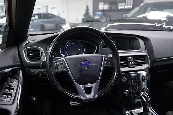 Volvo V40 15 of 20