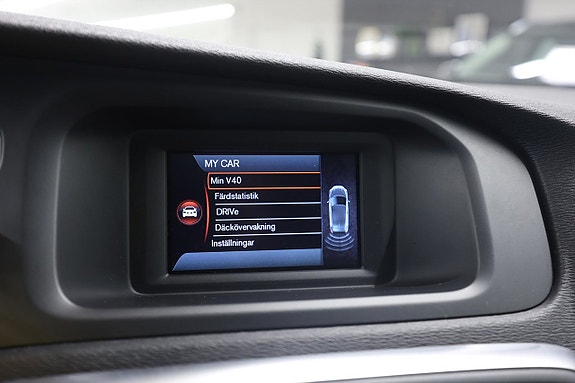 Volvo V40 18 of 20