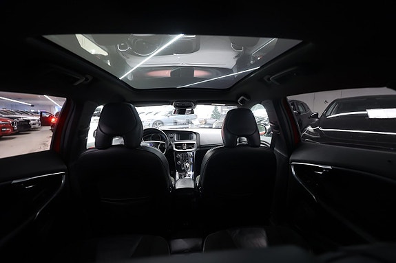 Volvo V40 10 of 20
