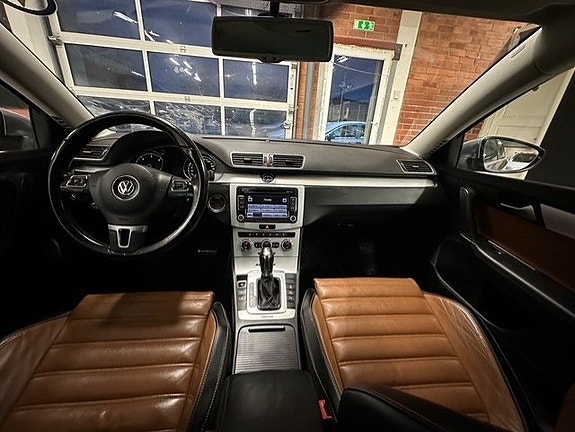 Volkswagen Passat Alltrack 21 of 22