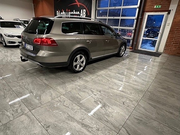 Volkswagen Passat Alltrack 5 of 5
