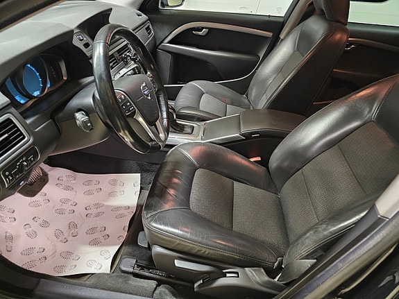 Volvo V70 8 of 9