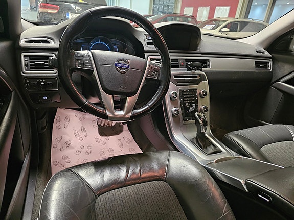 Volvo V70 9 of 9
