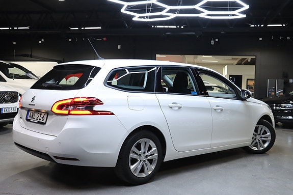 Peugeot 308 5 of 5