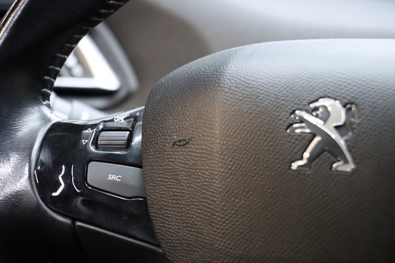 Peugeot 308 17 of 26