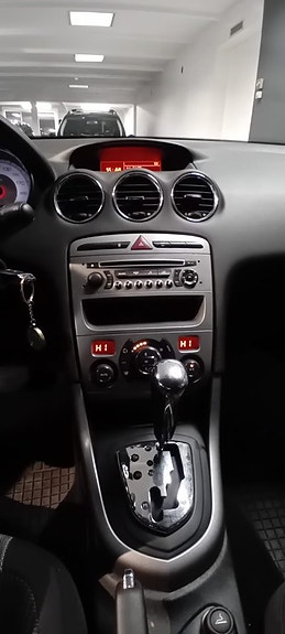 Peugeot 308 5 of 7