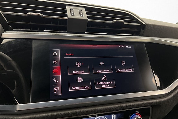 Audi Q3 21 of 30