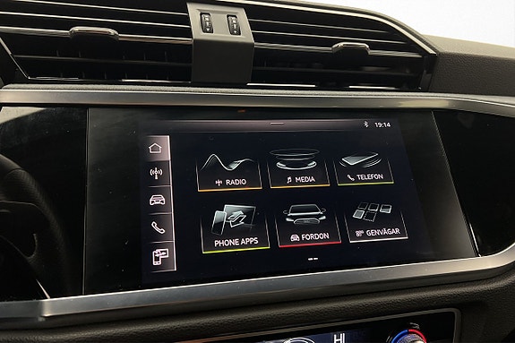 Audi Q3 19 of 30