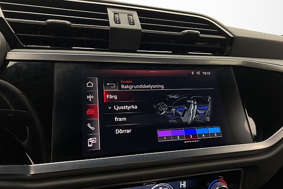 Audi Q3 18 of 30