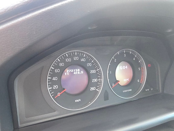 Volvo V70 13 of 18