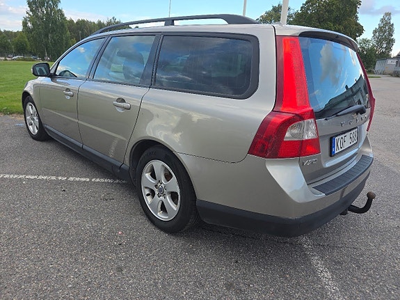 Volvo V70 9 of 18