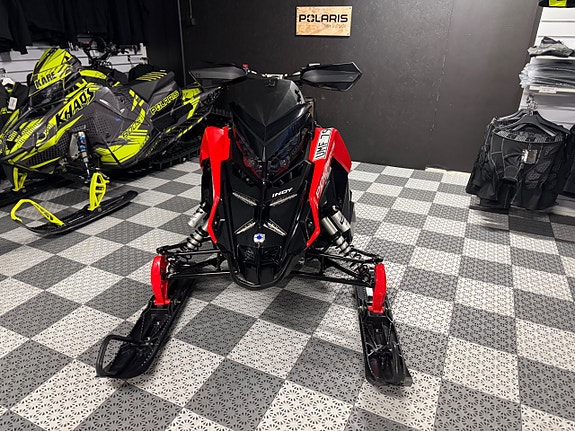 Polaris 850 Indy XC 129 - 21 3 of 11