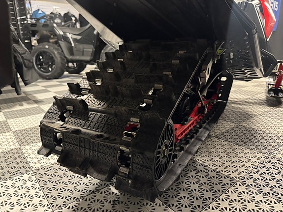Polaris 850 Indy XC 129 - 21 9 of 11