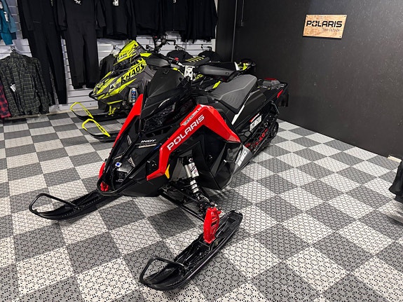 Polaris 850 Indy XC 129 - 21 2 of 11