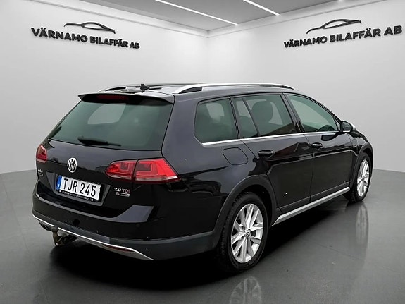 Volkswagen Golf Alltrack 4 of 20