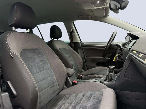 Volkswagen Golf Alltrack 18 of 20