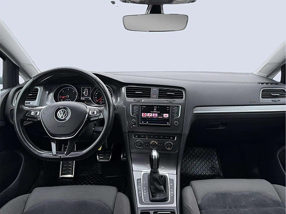 Volkswagen Golf Alltrack 16 of 20
