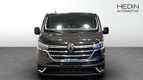 Renault Trafic 8 of 9