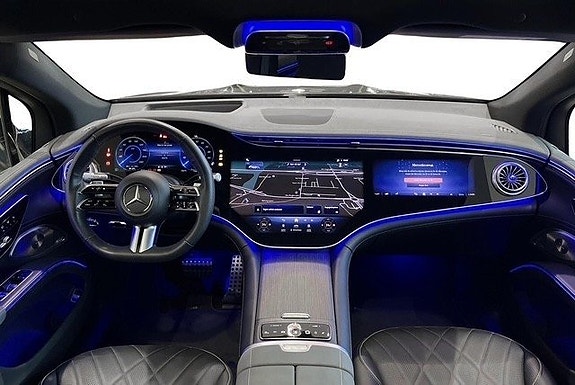 Mercedes-Benz EQS SUV 18 of 22