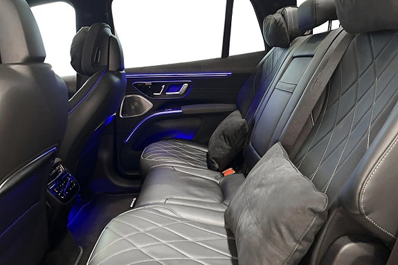 Mercedes-Benz EQS SUV 11 of 22