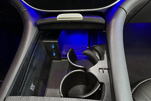Mercedes-Benz EQS SUV 21 of 22