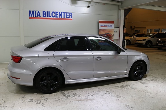Audi A3 3 of 16