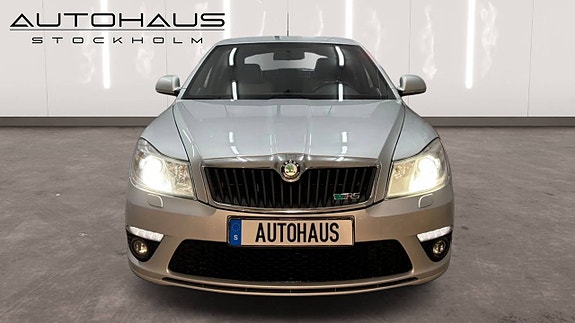Skoda Octavia RS 2 of 5