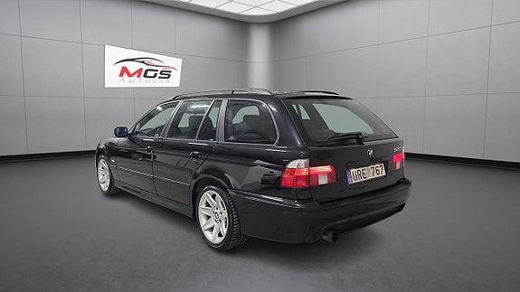 BMW 525 4 of 5
