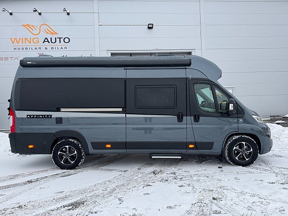 Affinity One 295 by KABE 180HK AUT, 4 bäddar! Vinterhjul! 950 mil! Höj & sänkbar fransk bädd! Våningssäng fram! Inverter
