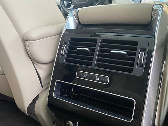 Land Rover Range Rover Sport 19 of 23