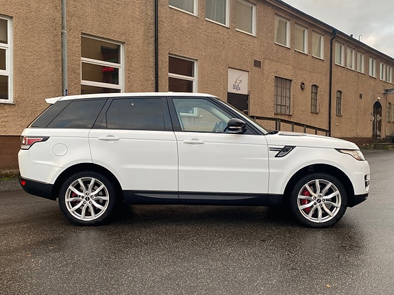 Land Rover Range Rover Sport 2 of 5