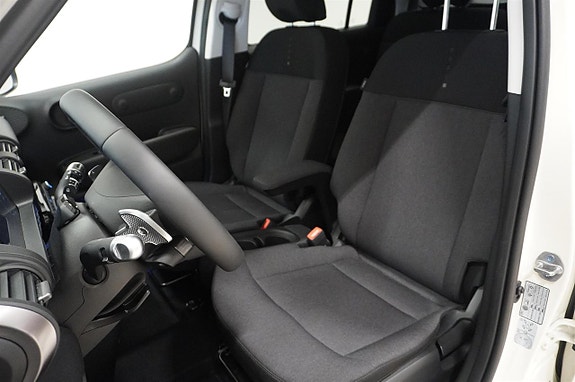 Hyundai Inster 10 of 22