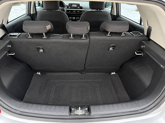 Kia Picanto 18 of 19