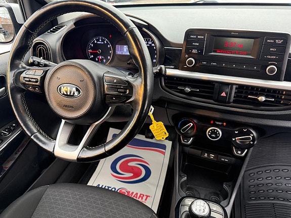 Kia Picanto 9 of 19