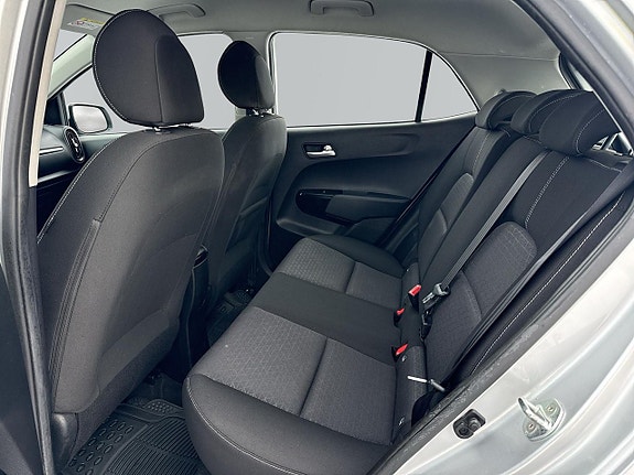 Kia Picanto 12 of 19