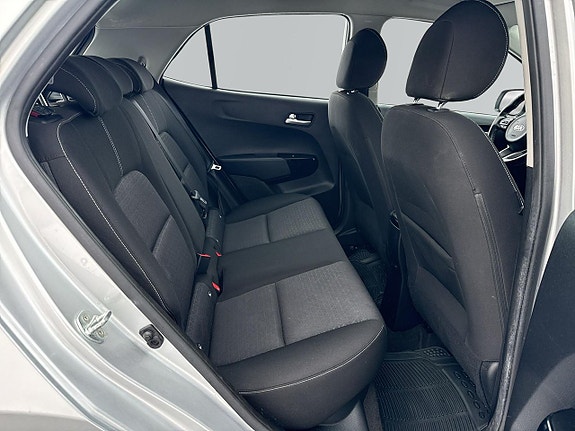 Kia Picanto 10 of 19